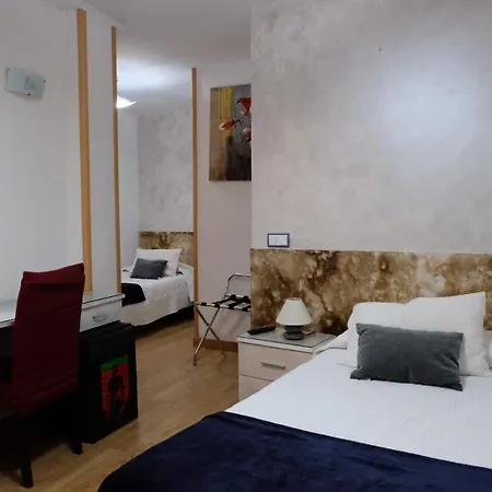 Hostal Don Rodrigo-2